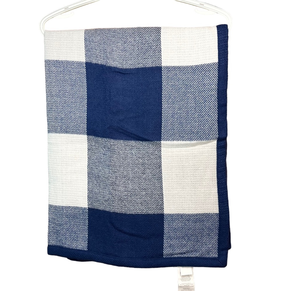 Pottery Barn Kids Navy Blue And White Checker Gingham Acrylic Blanket 30X40” - Picture 7 of 8